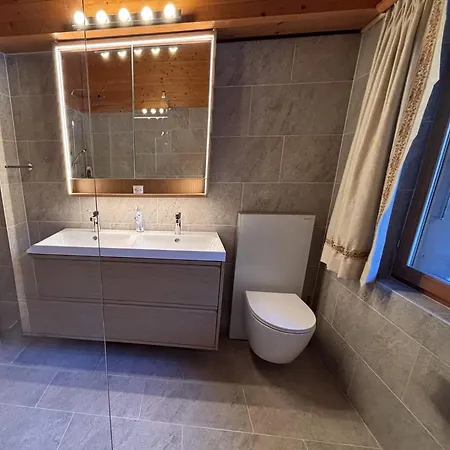 Gstaad - Cozy Spacious Flat Right In The Village Apartment