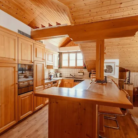 Apartment Gstaad - Cozy Spacious Flat Right In The Village Rougemont